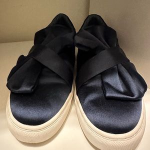 Navy blue satin EUC